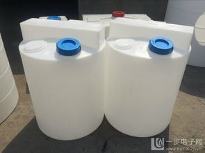 通遼1噸塑料加藥箱 滾塑加藥桶在加藥攪拌設(shè)備中的核心配套價(jià)值